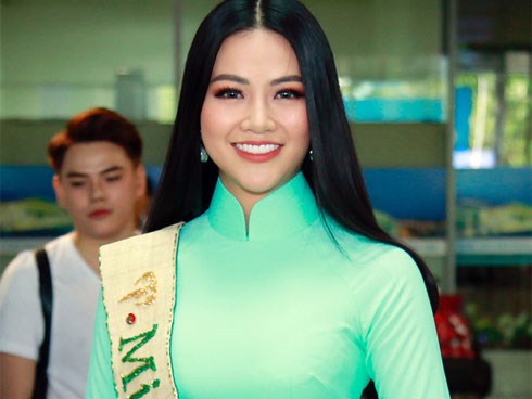 Những hình ảnh đầu tiên của Phương Khánh tại Việt Nam sau 1 tuần đăng quang HH Trái đất: Không vương miện, không siêu xe