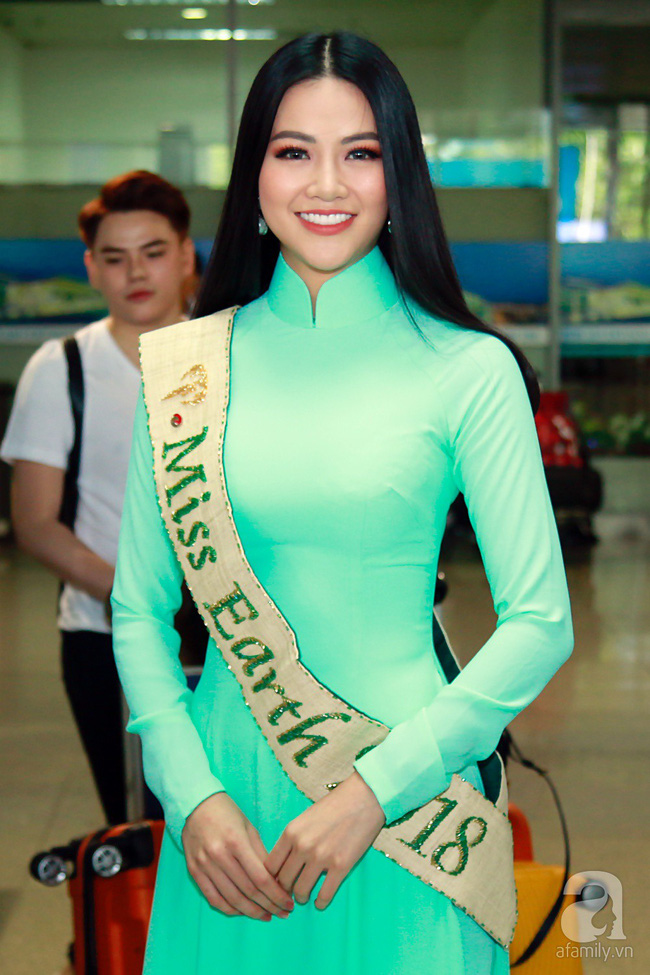 Những hình ảnh đầu tiên của Phương Khánh tại Việt Nam sau 1 tuần đăng quang HH Trái đất: Không vương miện, không siêu xe-3