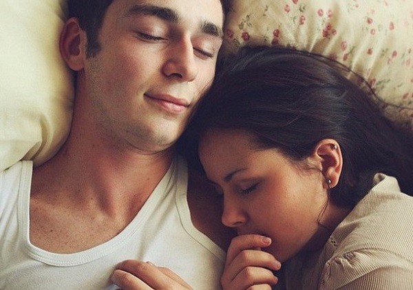 Càng cố vùng vậy thoát khỏi cuộc tình ngang trái với anh tôi lại càng lún sâu vào-2