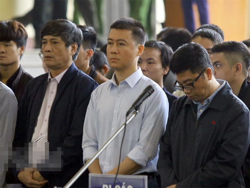 Xử vụ Phan Văn Vĩnh: Bộ tứ quyền lực khai báo căn cước-32