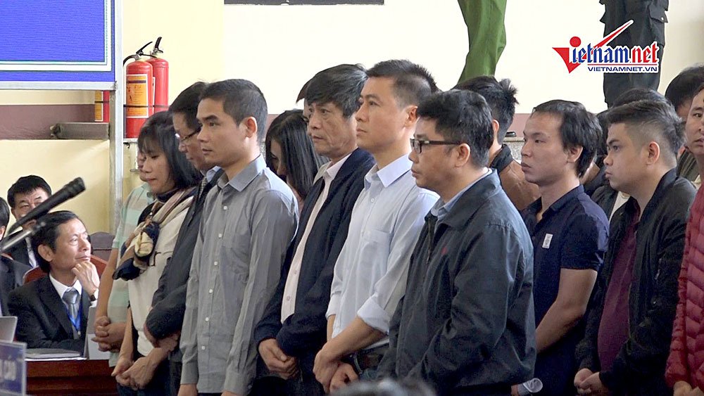 Xử vụ Phan Văn Vĩnh: Bộ tứ quyền lực khai báo căn cước-14