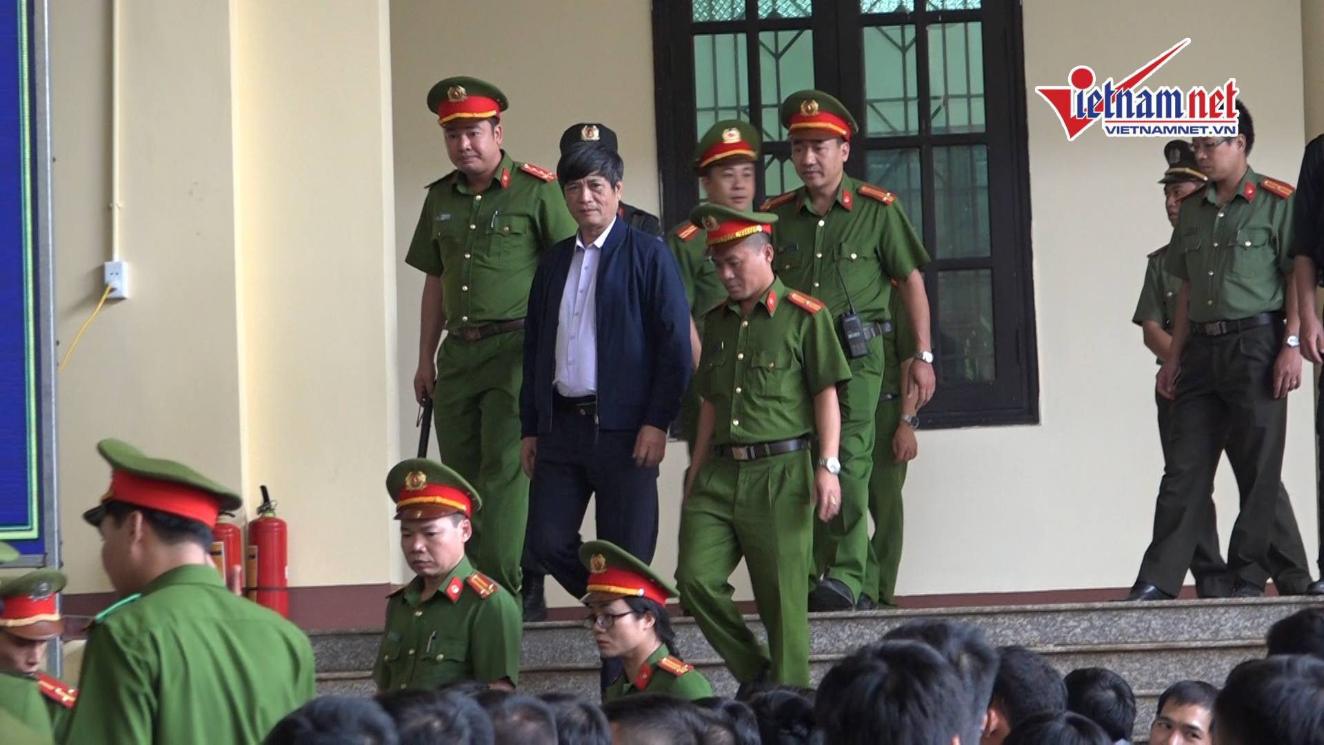 Xử vụ Phan Văn Vĩnh: Bộ tứ quyền lực khai báo căn cước-2