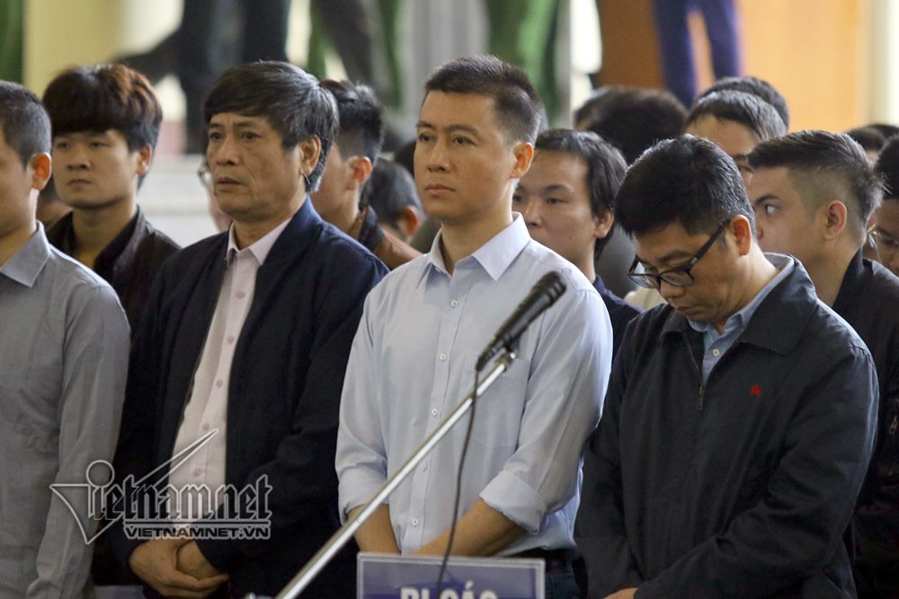 Xử vụ Phan Văn Vĩnh: Bộ tứ quyền lực khai báo căn cước-10