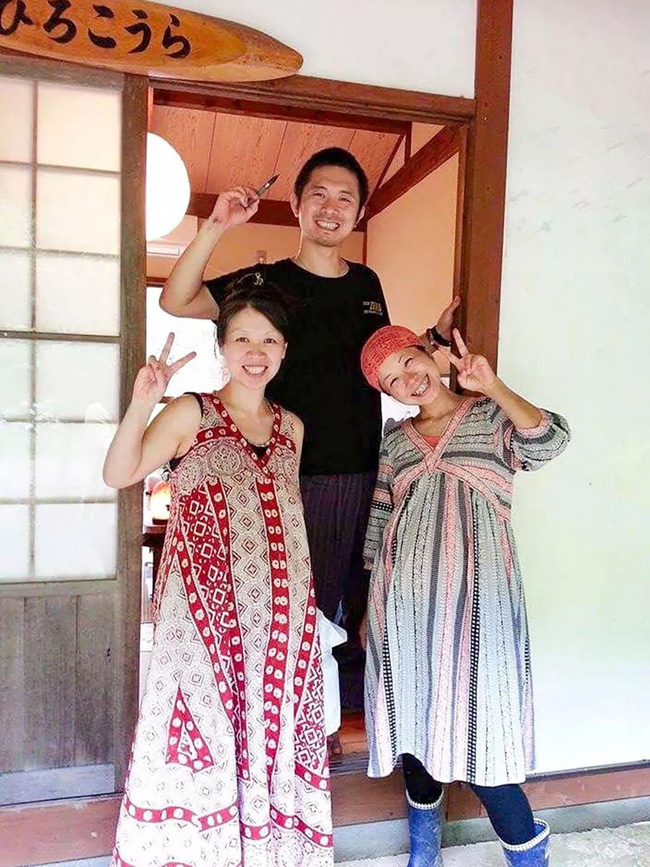 Ngôi nhà yên bình ẩn mình bên núi luôn rộn ràng tiếng cười của người chồng lấy hai vợ và có 6 đứa con ở Nhật-7