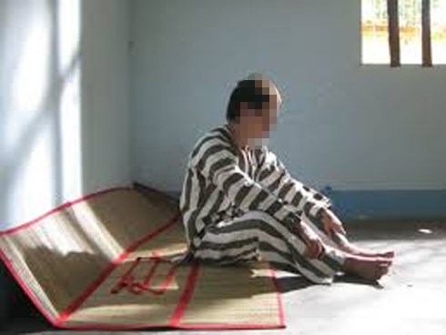 'Vợ nhí' sinh con, giám định ADN không phải, chồng vẫn ngồi tù