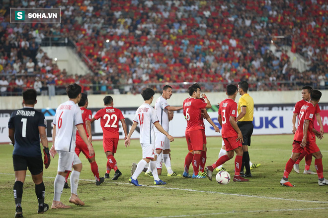 Tấm thẻ vàng ngớ ngẩn và đoàn tàu tình yêu chưa đến đích của HLV Park Hang Seo-2