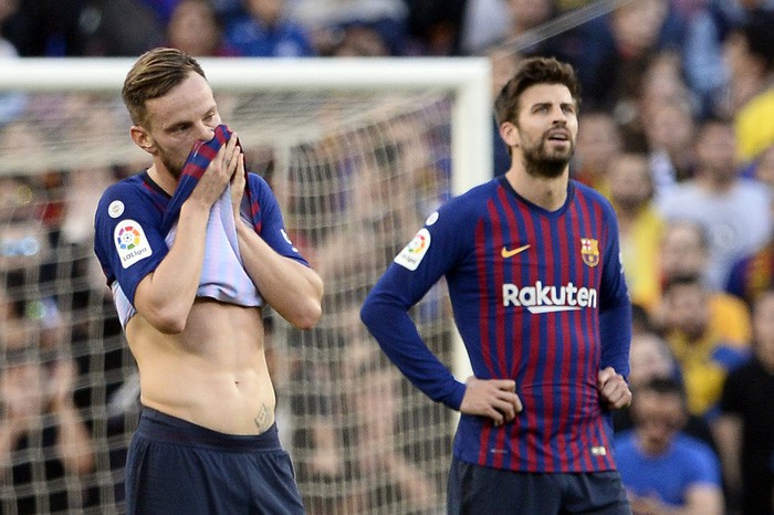 Messi trở lại sau chấn thương gãy tay và ghi 2 bàn, Barca vẫn thua tủi nhục ngay trên sân nhà-8