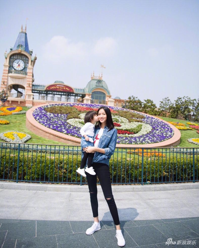 Hoa hậu Trương Tử Lâm - chân dài cũ của tỷ phú Hoàng Kiều đang sống thế nào?-16