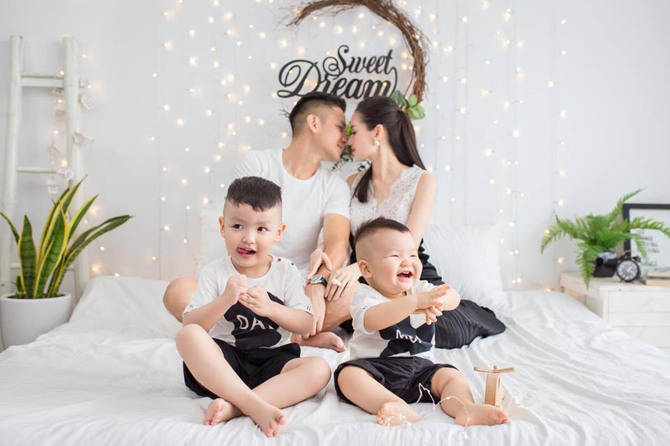 Top 7 hot mom nổi tiếng nhất MXH Việt: Người sở hữu nhà sang, xe xịn hàng chục tỷ, người nhan sắc lộng lẫy đáng ngưỡng mộ-19