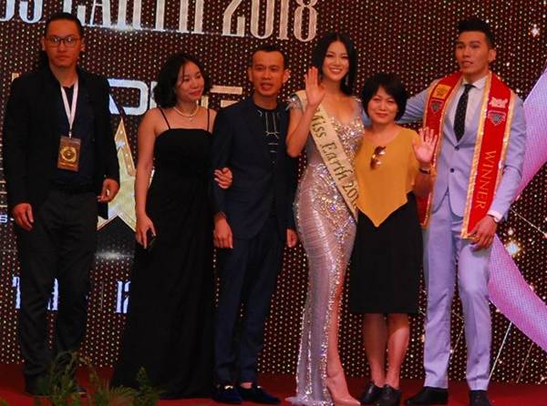 Ngắm nụ cười đẹp đến mê hồn của Hoa hậu Phương Khánh-4