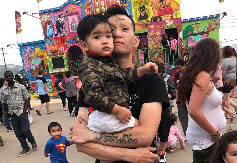 Cảnh sống ở Canada của đôi chồng xấu- vợ xinh sau 4 năm, nhìn ảnh con trai mà bật khóc-15