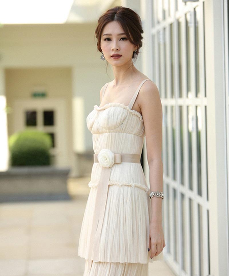 HHen, Mai Phương Thúy và các hoa hậu mặc xấu như thảm hoạ vì thích làm lố khác người-6