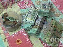 Bí mật trong 'mật thất' phía sau tủ quần áo Bí mật trong 'mật thất' phía sau tủ quần áo