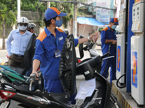 6 bí mật về việc đổ xăng mà nhân viên bán xăng sẽ im lìm không bao giờ tiết lộ ra cho bạn biết-1