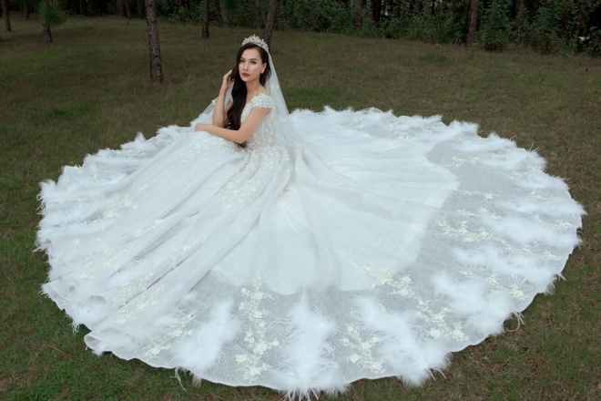 MC Minh Hà tung bộ ảnh diện váy cưới đẹp lộng lẫy ở Đà Lạt-3