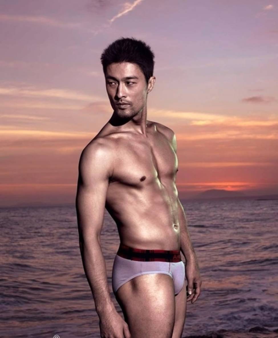 Những soái ca 6 múi trên màn ảnh Việt khiến chị em chao đảo-6