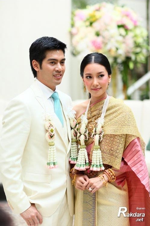 Minh tinh Thái lấy chồng siêu giàu: Người được cung phụng như bà hoàng, kẻ lấy bố của bạn, ly hôn trong thị phi-12