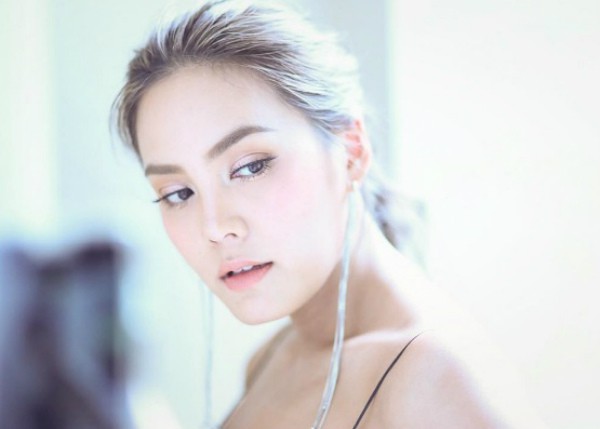 Minh tinh Thái lấy chồng siêu giàu: Người được cung phụng như bà hoàng, kẻ lấy bố của bạn, ly hôn trong thị phi-36