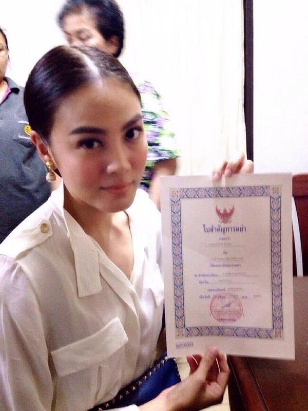 Minh tinh Thái lấy chồng siêu giàu: Người được cung phụng như bà hoàng, kẻ lấy bố của bạn, ly hôn trong thị phi-41