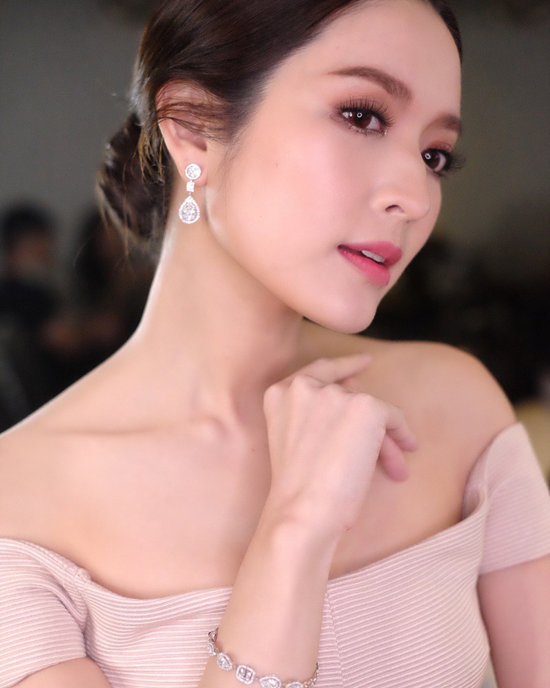 Minh tinh Thái lấy chồng siêu giàu: Người được cung phụng như bà hoàng, kẻ lấy bố của bạn, ly hôn trong thị phi-43