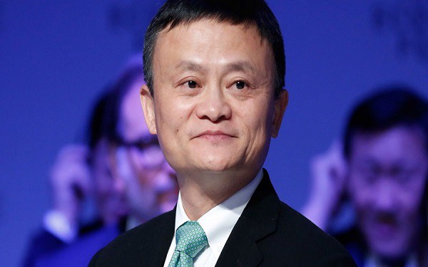 Cách lùi 1 được 2 của vợ Jack Ma, hi sinh 1 cách bài bản để ông chồng tỷ phú cũng nhất nhất nể vợ-1