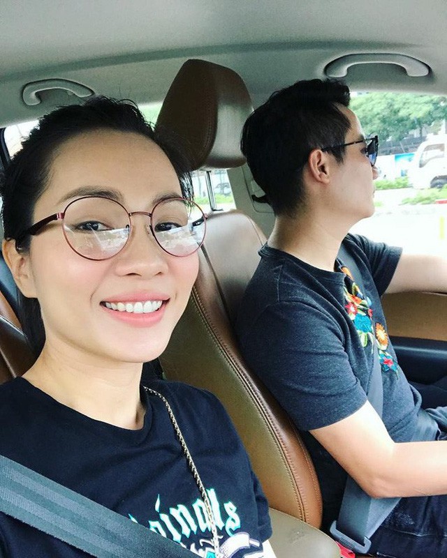 Vợ giàu có, gia thế khủng của dàn sao nam Vbiz: Ái nữ nhà danh gia vọng tộc lui về làm hậu phương vững chắc cho chồng-15