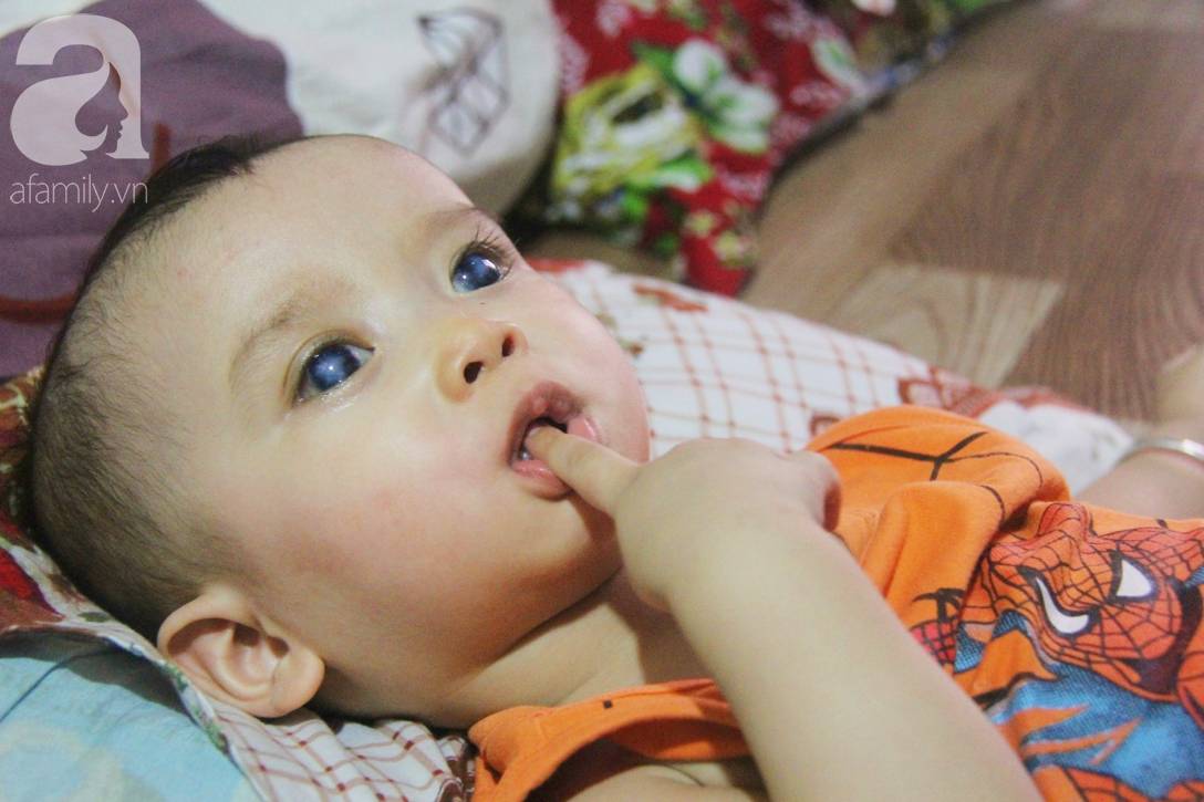 Em quỳ gối xin mọi người hãy cứu lấy Gia Anh, không được ghép giác mạc con em sẽ mù vĩnh viễn-4