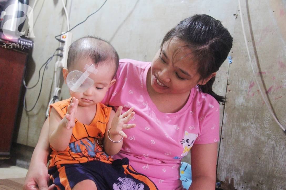 Em quỳ gối xin mọi người hãy cứu lấy Gia Anh, không được ghép giác mạc con em sẽ mù vĩnh viễn-8