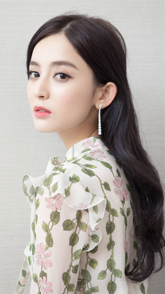 Muốn biết phụ nữ có số ngậm thìa bạc, được thần tài chiếu cố, may mắn vây quanh hay không chỉ cần nhìn vào 4 điểm này sẽ rõ-3