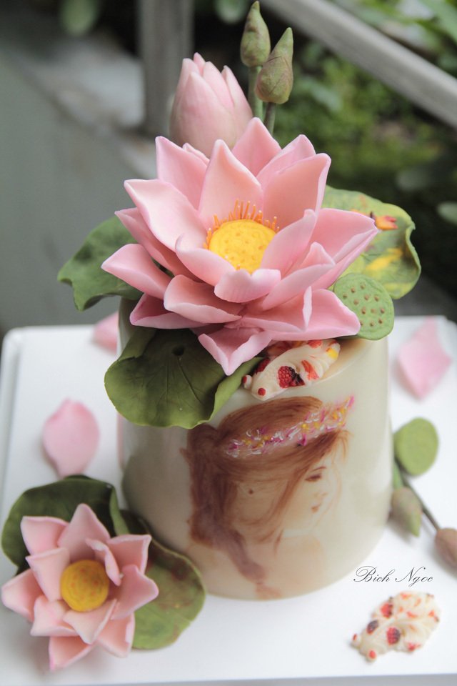 Phát sốt với 2 triệu đồng chiếc bánh sen VIP vẽ chân dung-4