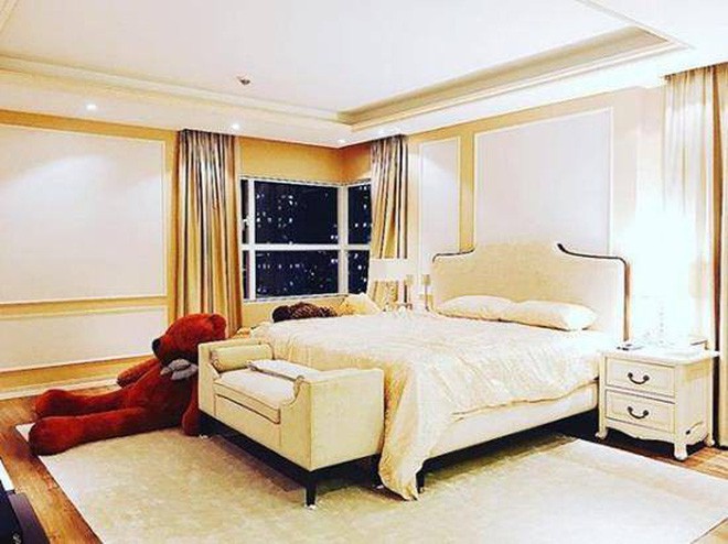 Khối tài sản khủng của các nàng Hậu đình đám Vbiz: Hết sắm nhà lầu xế sang lại được mệnh danh là tay chơi hàng hiệu thứ thiệt!-8