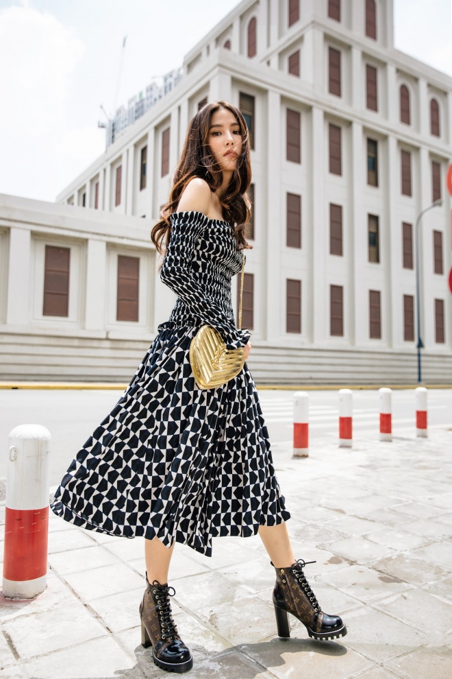 Diễm My thu hút ánh nhìn trên phố với streetstyle trăm triệu-9