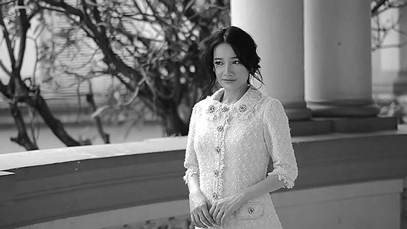 Diện đồ trắng bất chấp vòng 2 ngày càng to, bảo sao Nhã Phương luôn bị nghi có bầu-8