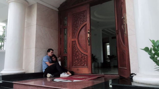 Fan Gạo nếp gạo tẻ sốc nặng với ảnh Công ôm chặt Hương-1