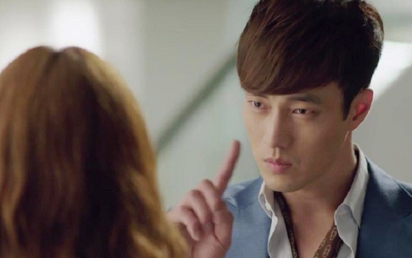 Vợ chồng cãi vã 1 ngày, đã thấy đàn em gái mưa” ùa vào xúi: Bỏ đi nhanh còn kịp!”-1