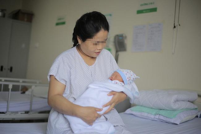 42 tuổi bất ngờ mang thai sau 18 năm, mẹ Nghệ An hốt hoảng nhận tin dữ-2