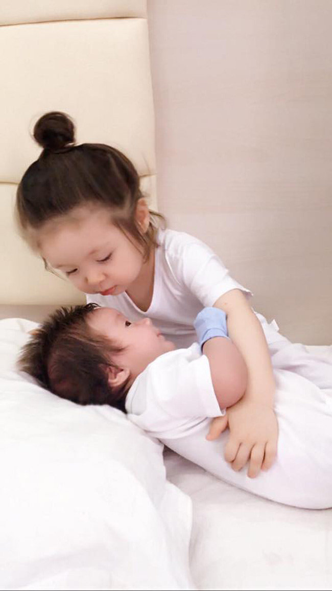 Không chỉ Hải Băng, nhiều người đẹp Việt cũng siêu... đẻ dày-14