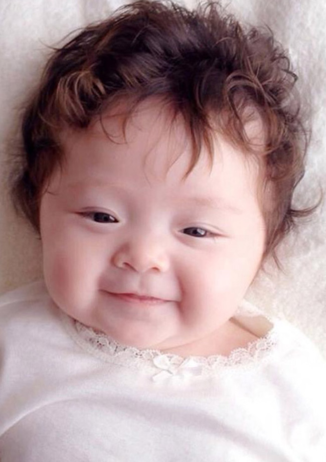 Không chỉ Hải Băng, nhiều người đẹp Việt cũng siêu... đẻ dày-12