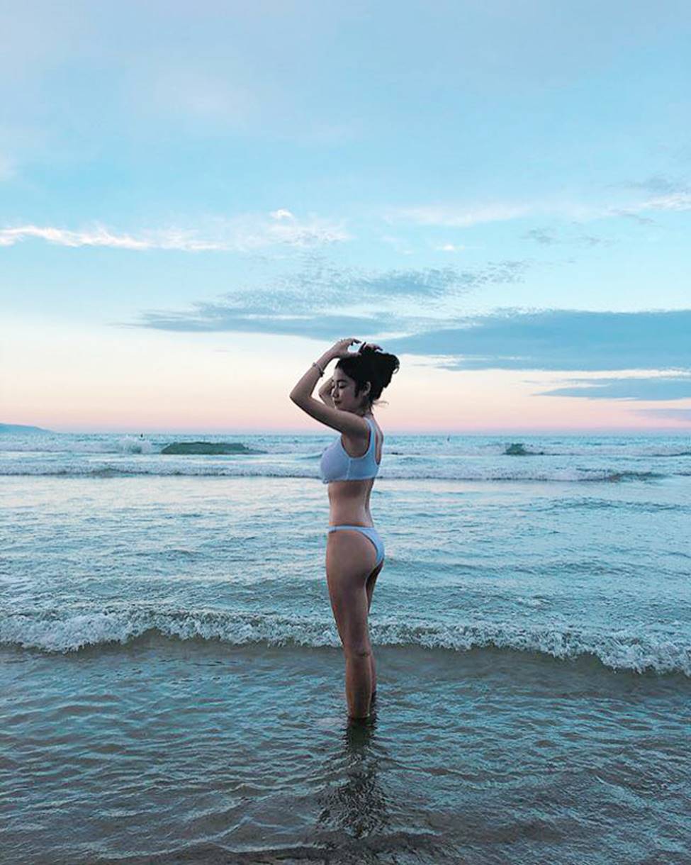 Nổi tiếng bởi bức ảnh rất thường nhưng 3 cô gái này lại vô cùng gợi cảm-8