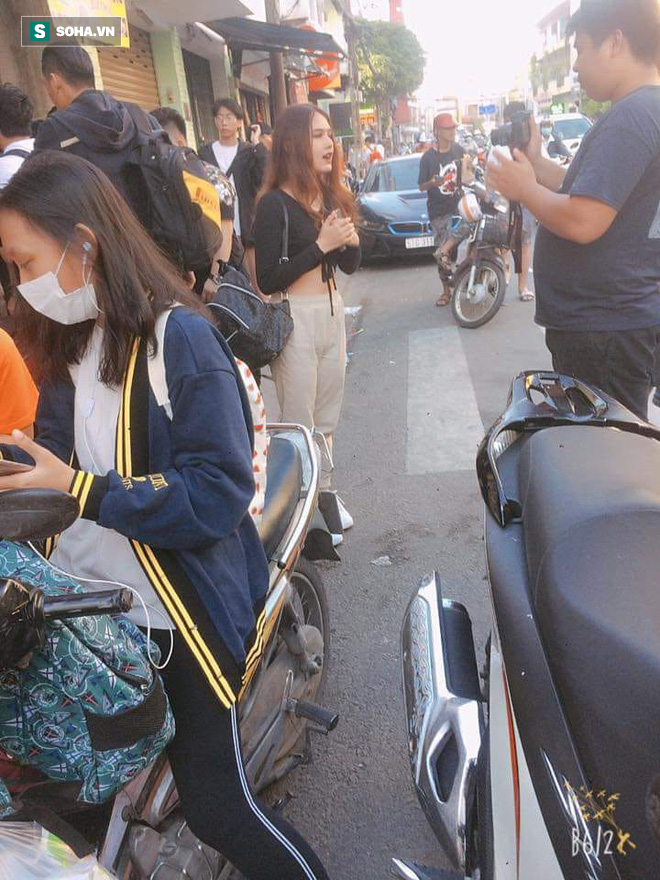 Cô gái bị truy lùng trước tiệm bánh mì: 16 tuổi đã nghỉ học, dính nghi án thẩm mỹ-1