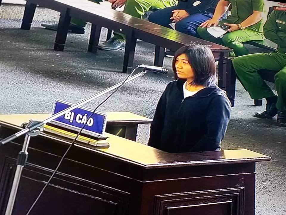 Xét xử ông Phan Văn Vĩnh: Choáng váng với gia cảnh của các thần bài-2