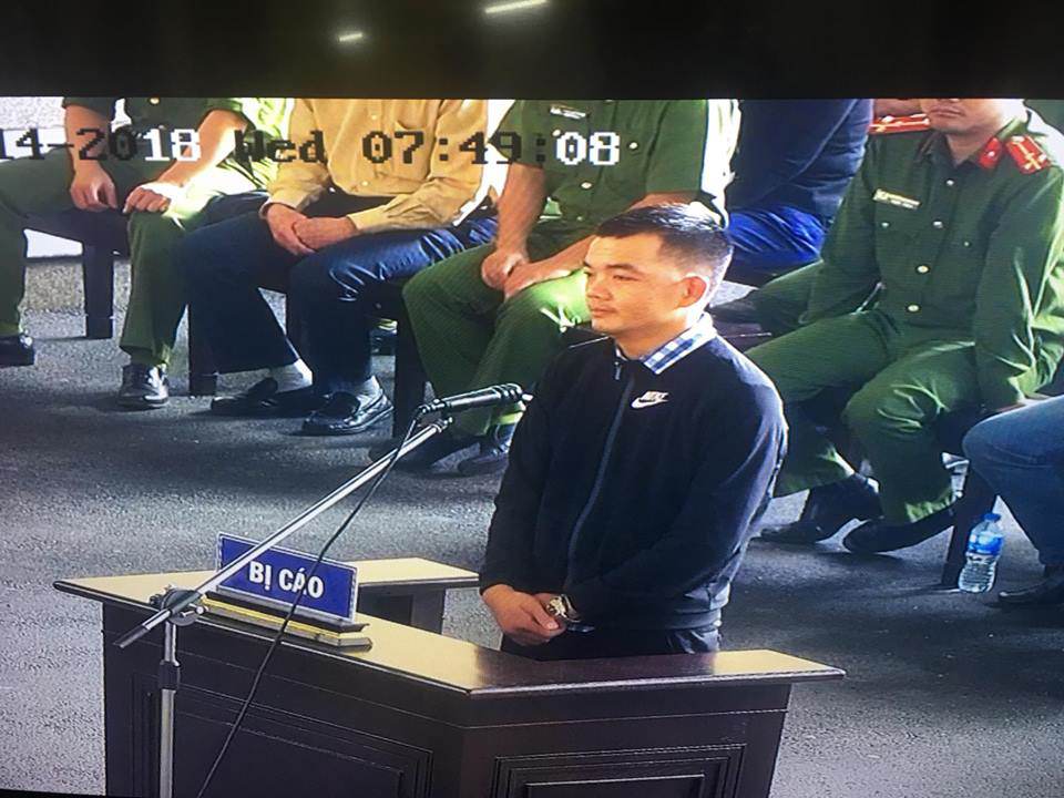 Xét xử ông Phan Văn Vĩnh: Choáng váng với gia cảnh của các thần bài-1