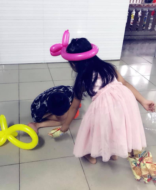 Mai Phương diện váy dài đi làm từ thiện dù cơ thể vẫn chưa hồi phục-5