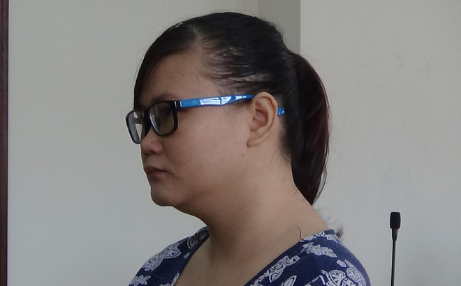 Bảo mẫu bạo hành, dọa cắt lưỡi bé gái khai mâu thuẫn với gia đình nên nhất thời nóng giận-1