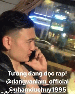 Cầu thủ Việt Nam quay lén Đặng Văn Lâm nói chuyện bằng tiếng Nga - đoạn clip khiến số đông thích thú-1