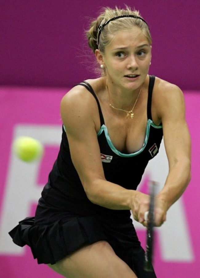 Nữ tay vợt tennis tuyệt đẹp bị cướp trói: Sự nghiệp tụt dốc-2