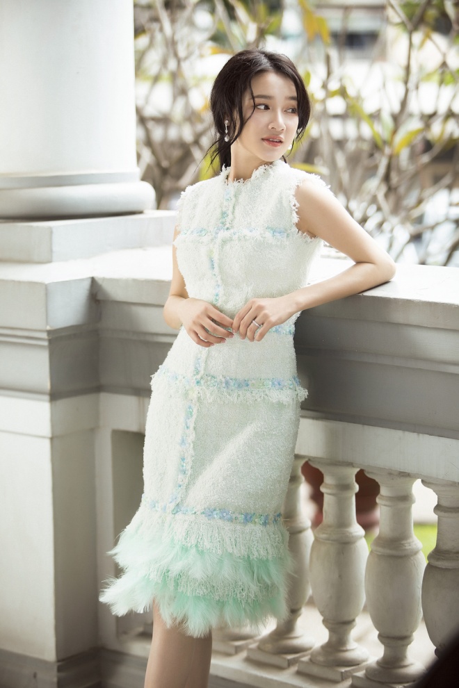 Mặc thân hình thay đổi sau bầu bí, Nhã Phương vẫn khoe vẻ đẹp rạng rỡ khó ai bì-4