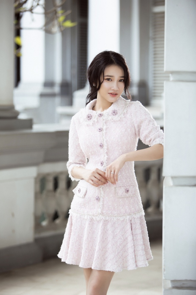 Mặc thân hình thay đổi sau bầu bí, Nhã Phương vẫn khoe vẻ đẹp rạng rỡ khó ai bì-9