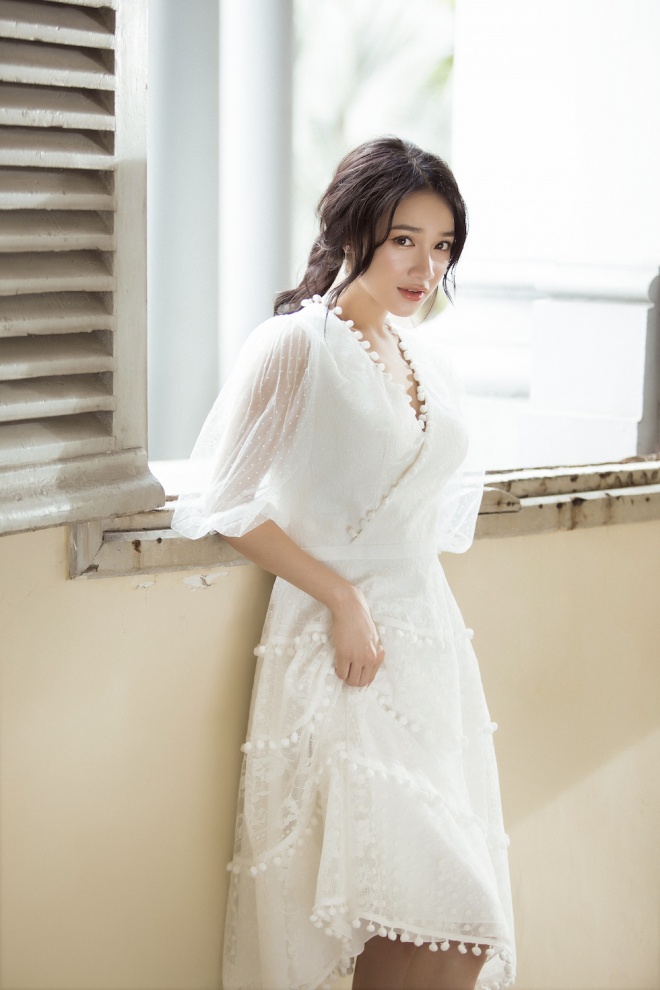 Mặc thân hình thay đổi sau bầu bí, Nhã Phương vẫn khoe vẻ đẹp rạng rỡ khó ai bì-14