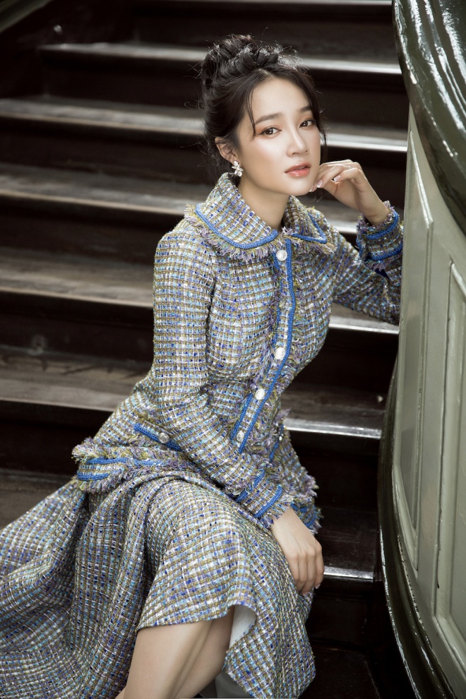 Mặc thân hình thay đổi sau bầu bí, Nhã Phương vẫn khoe vẻ đẹp rạng rỡ khó ai bì-19